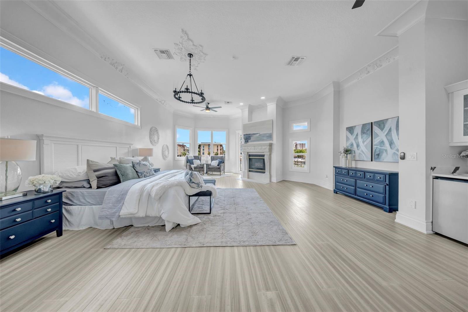 TB8458455 Property Photo