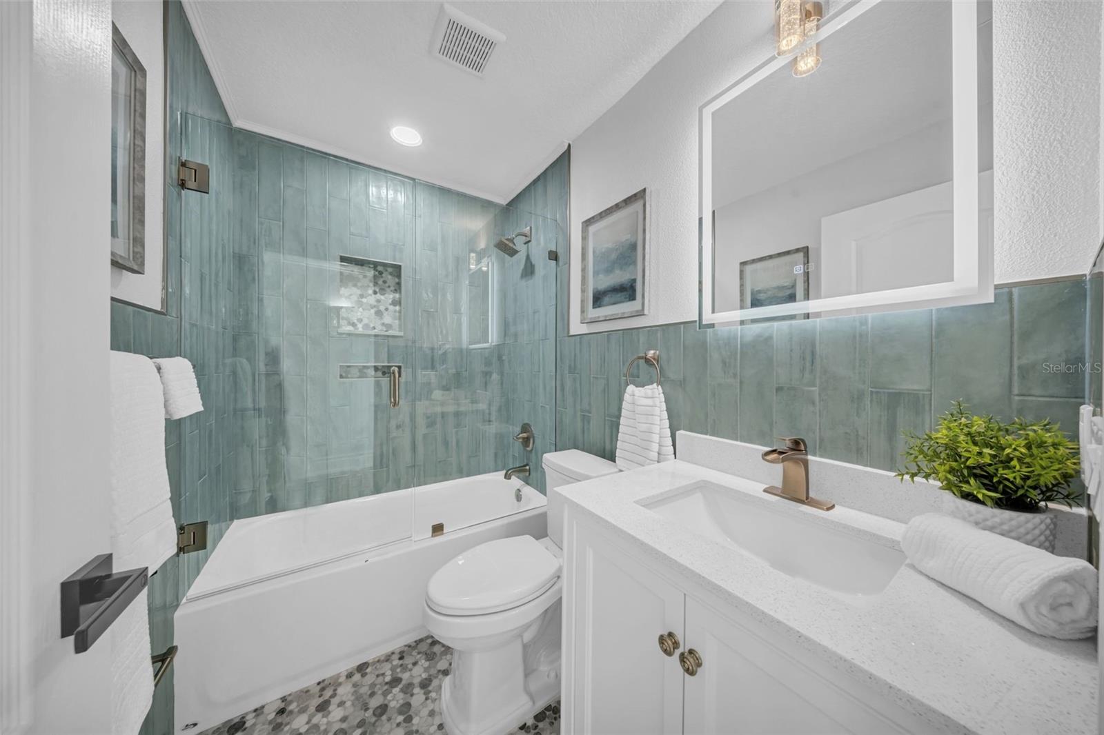 TB8458455 Property Photo