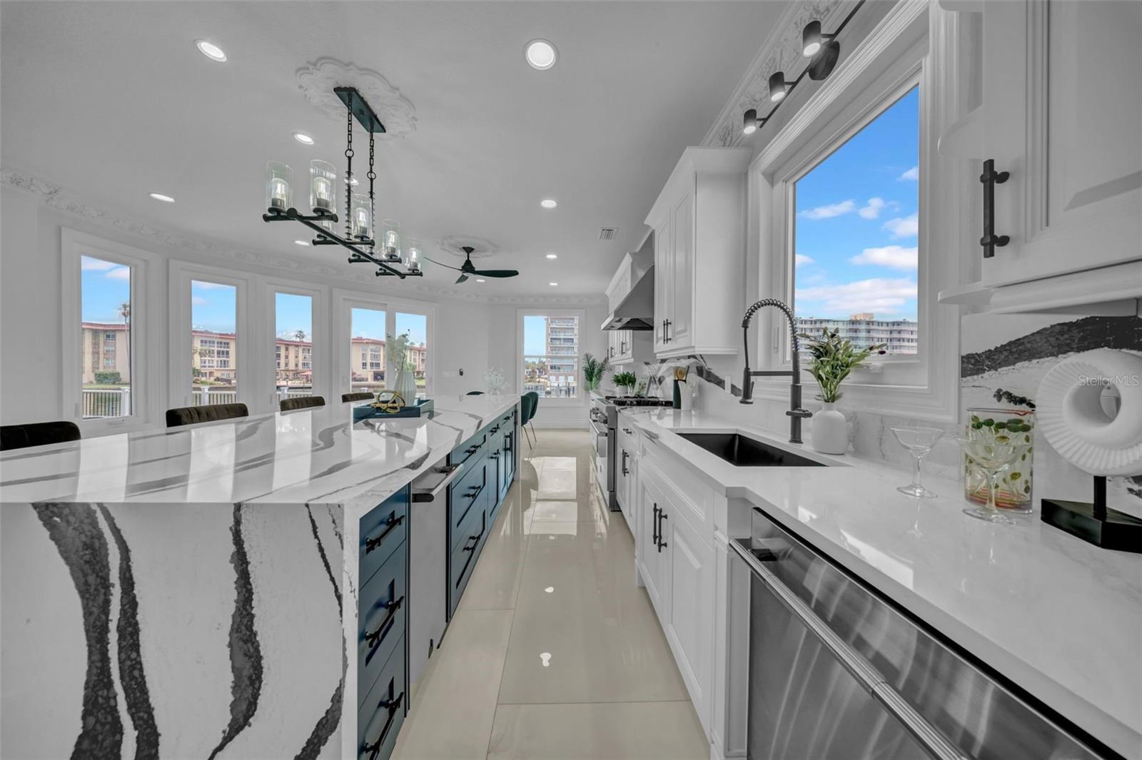 TB8458455 Property Photo