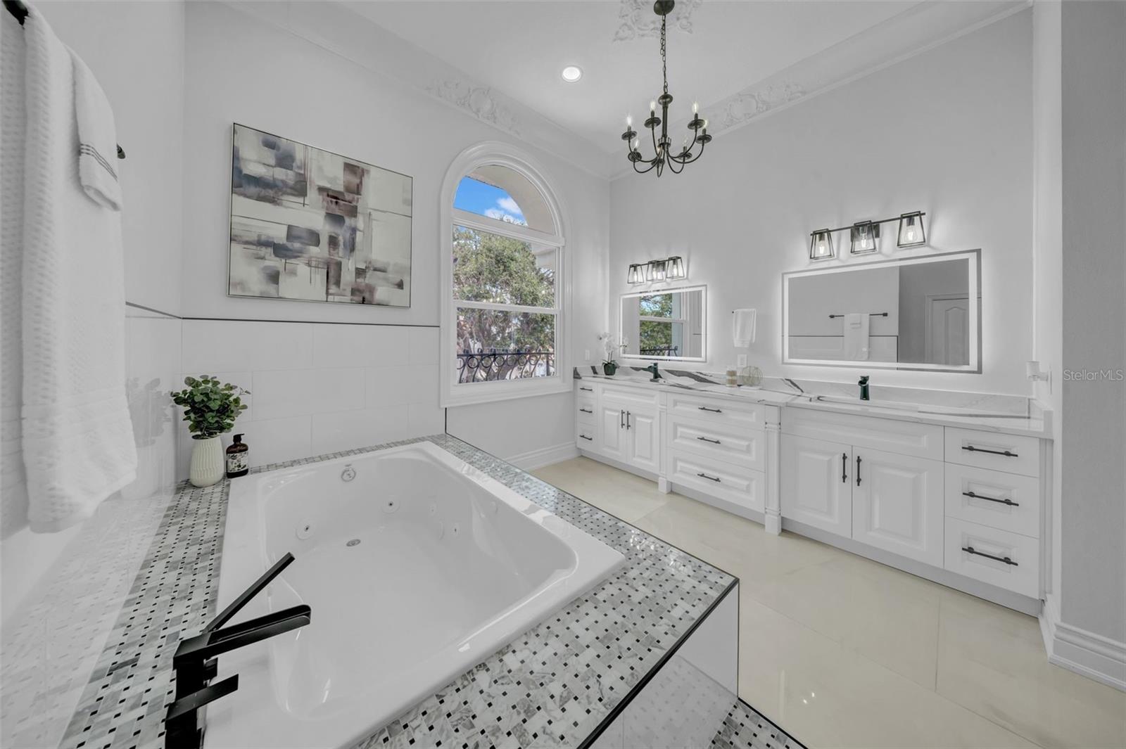 TB8458455 Property Photo