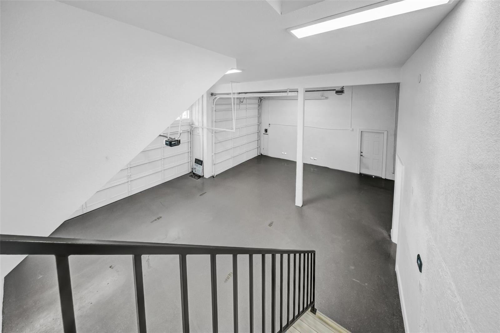 TB8458455 Property Photo