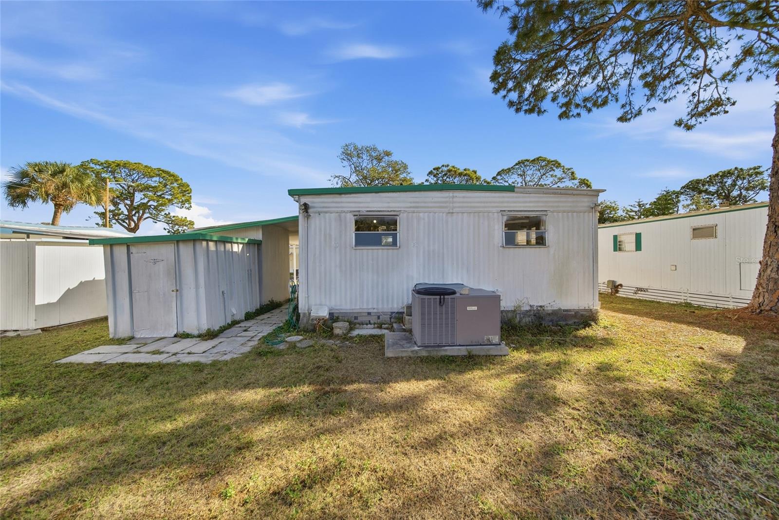 TB8458522 Property Photo