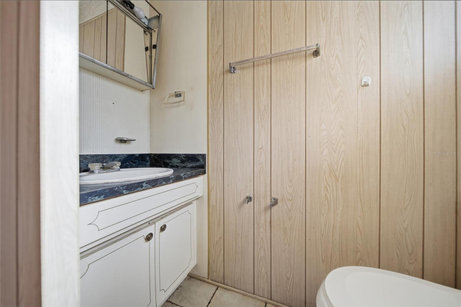 TB8458522 Property Photo