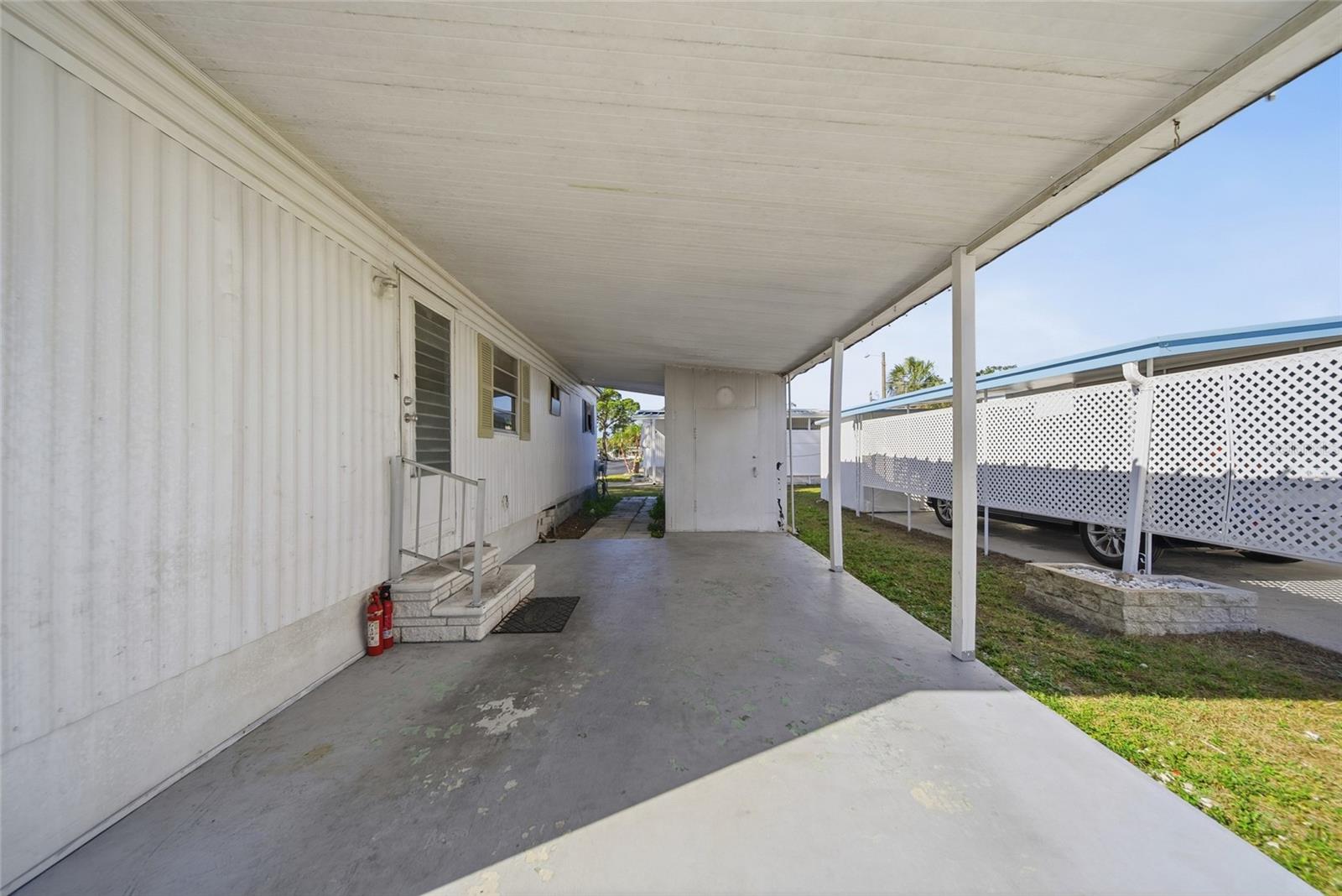 TB8458522 Property Photo