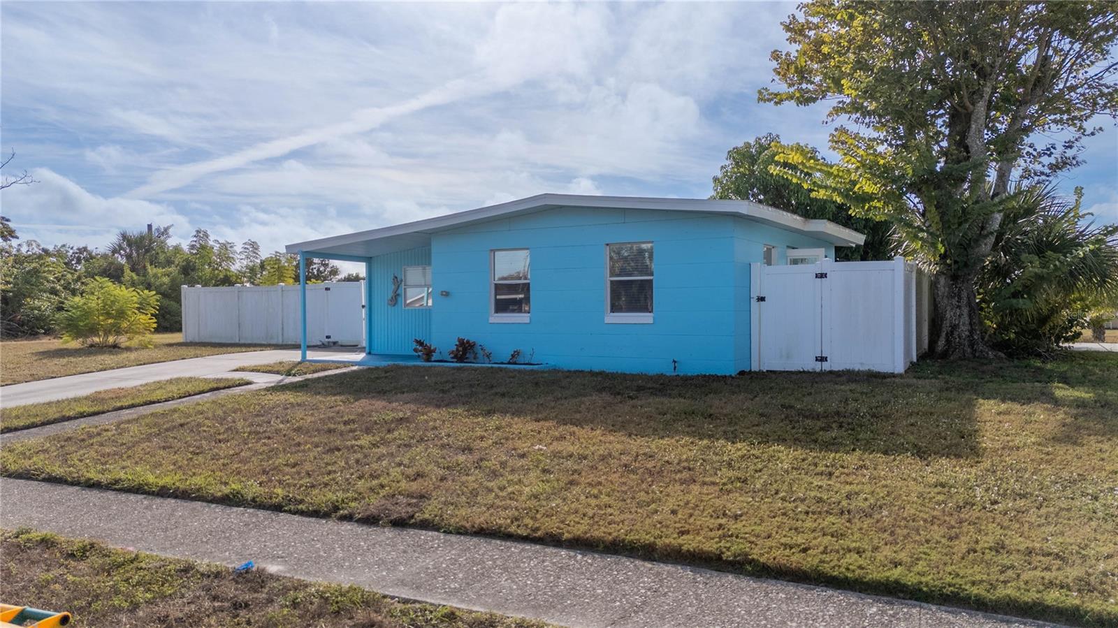 N6142037 Property Photo