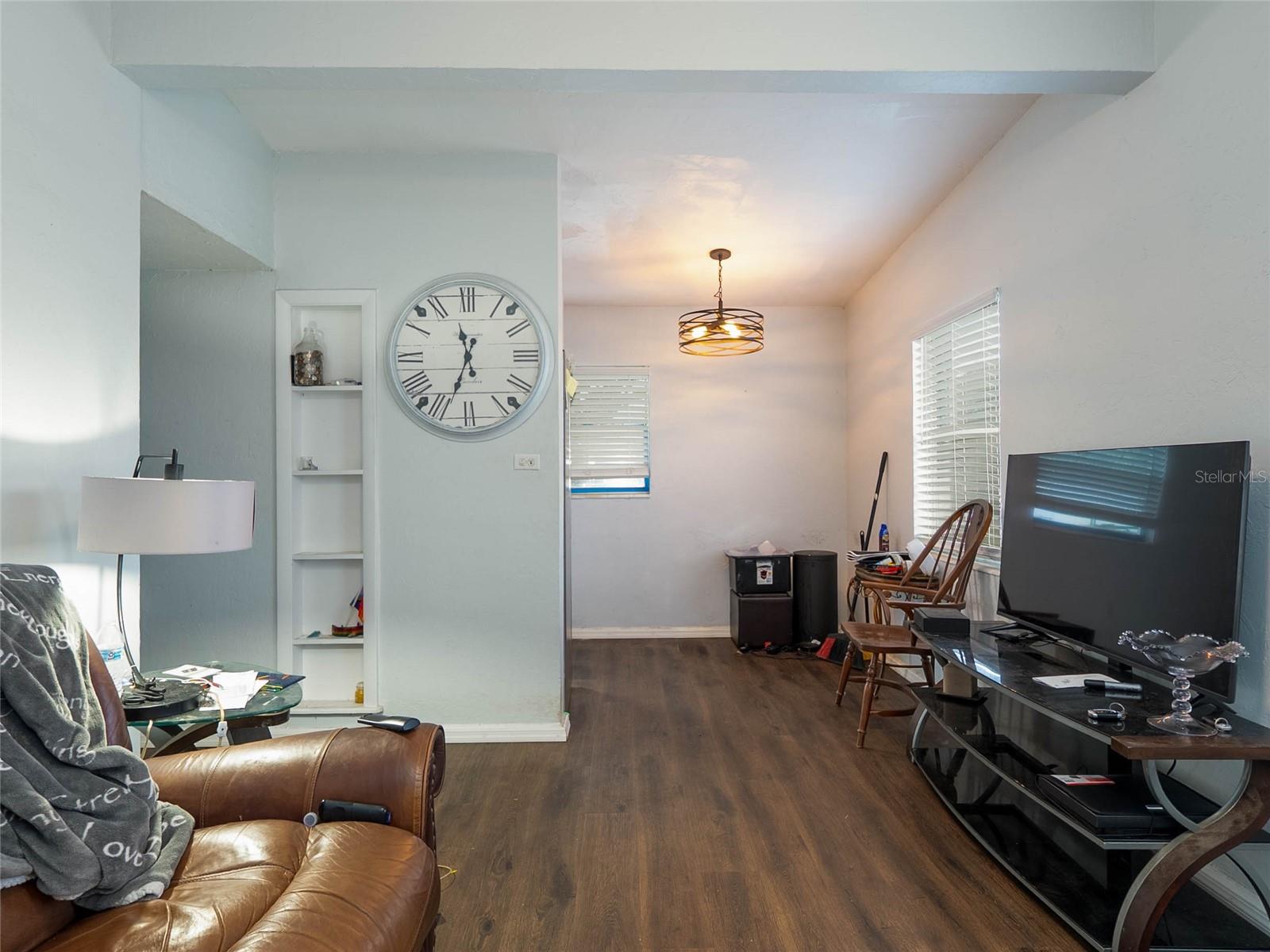 N6142037 Property Photo