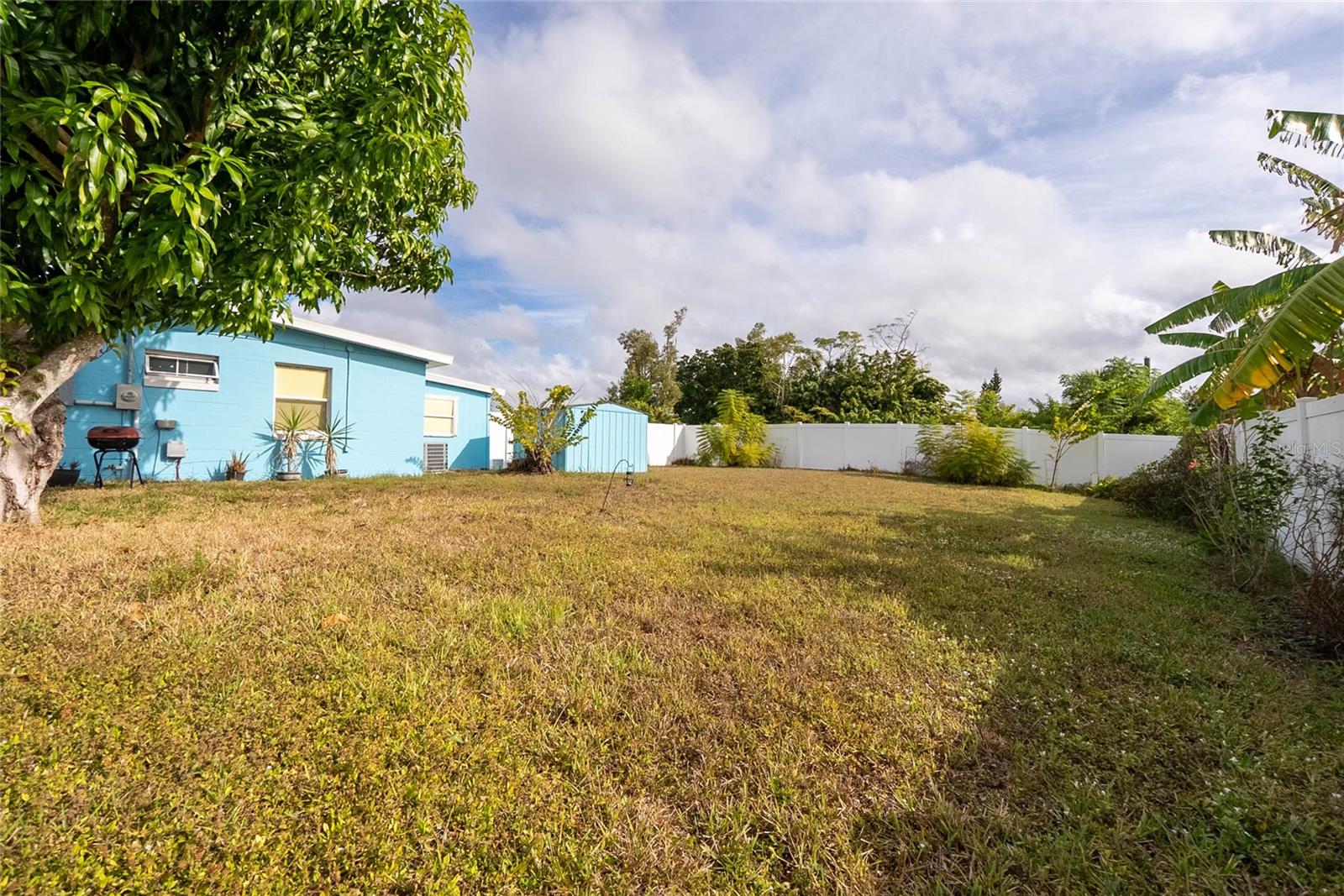 N6142037 Property Photo