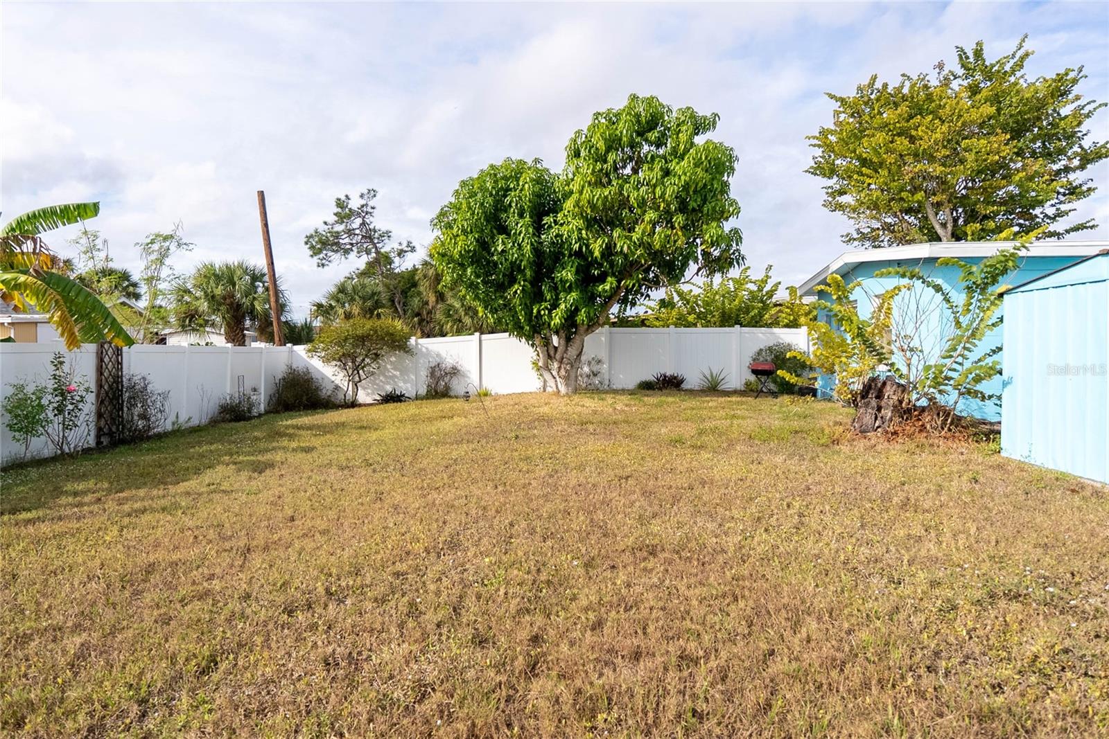 N6142037 Property Photo