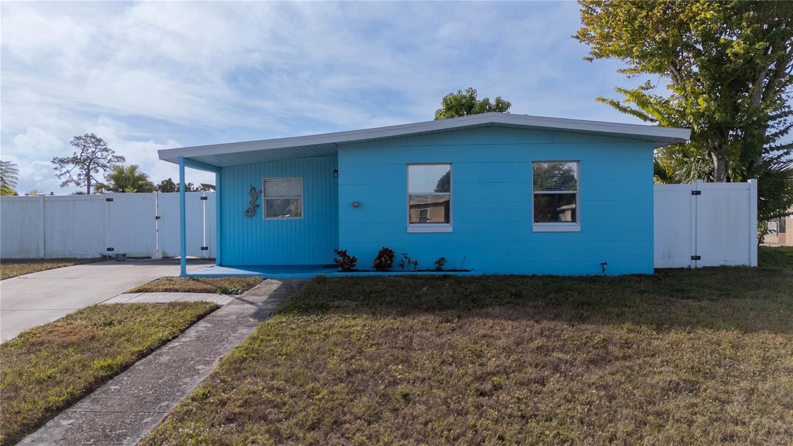 N6142037 Property Photo