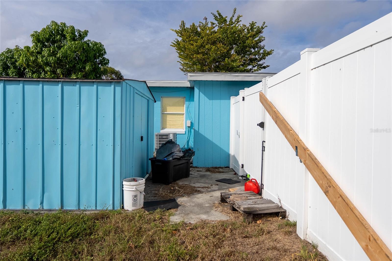 N6142037 Property Photo