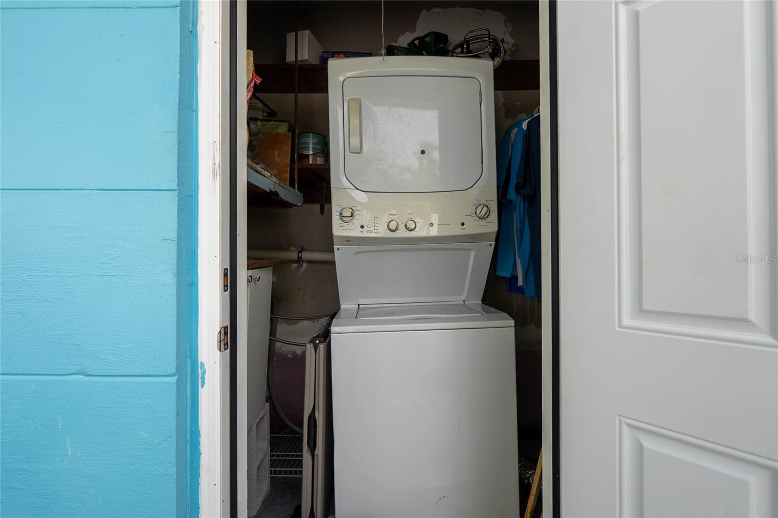 N6142037 Property Photo