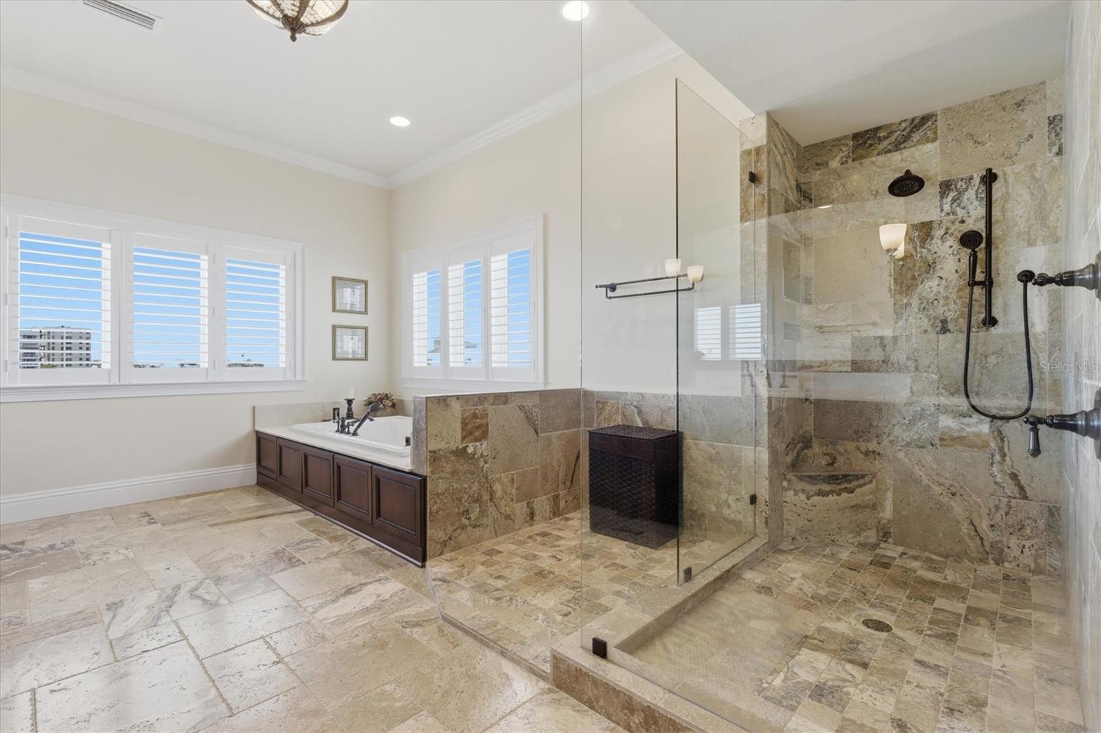 TB8458561 Property Photo