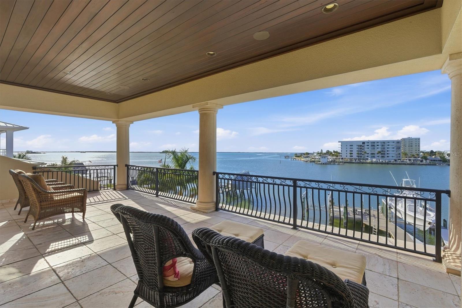 TB8458561 Property Photo