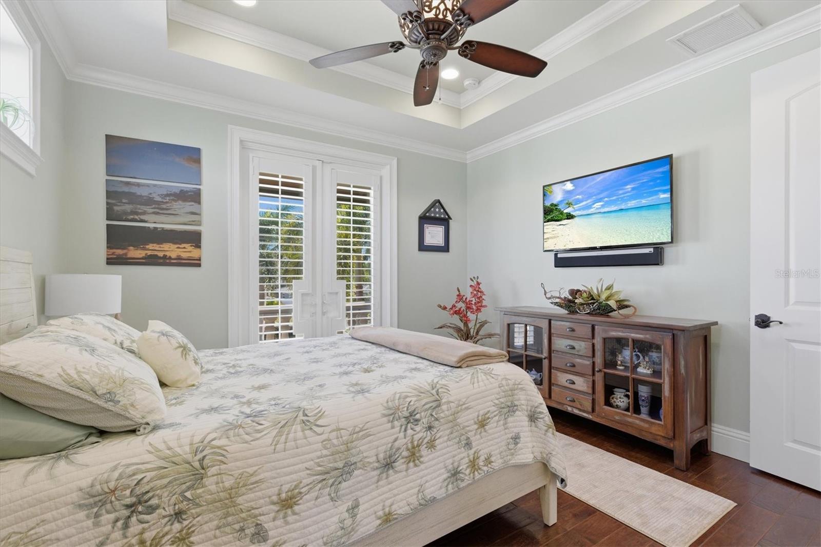 TB8458561 Property Photo