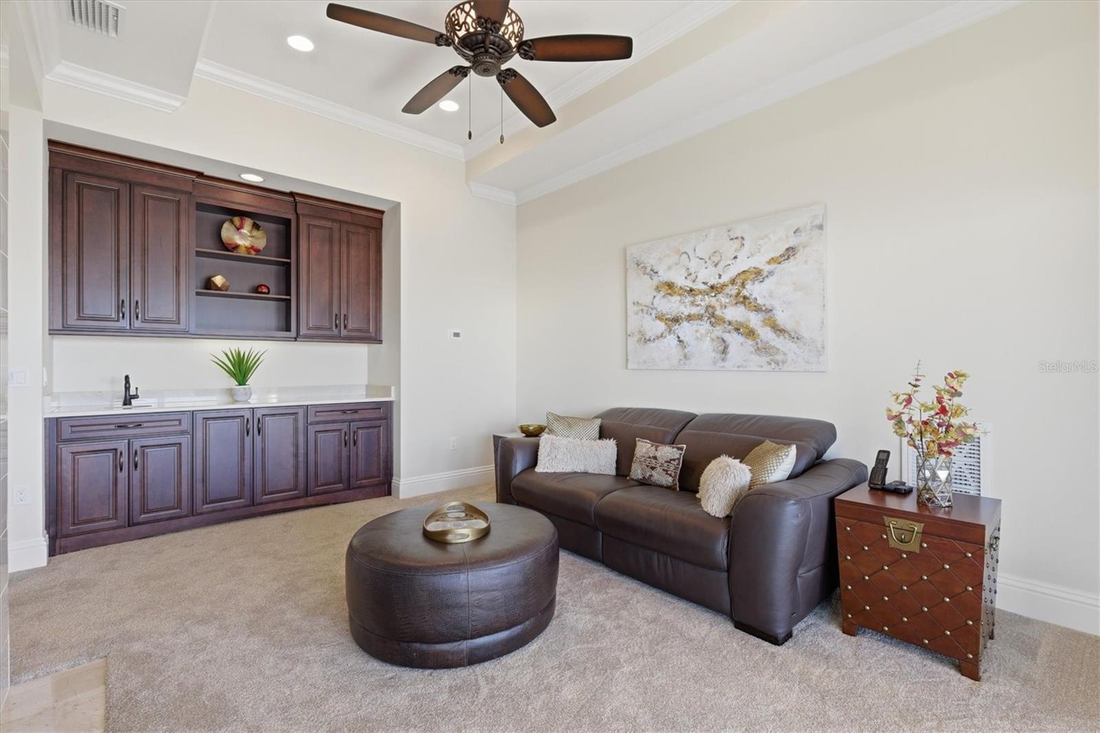 TB8458561 Property Photo