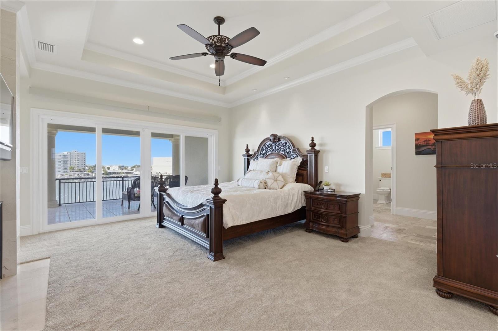 TB8458561 Property Photo