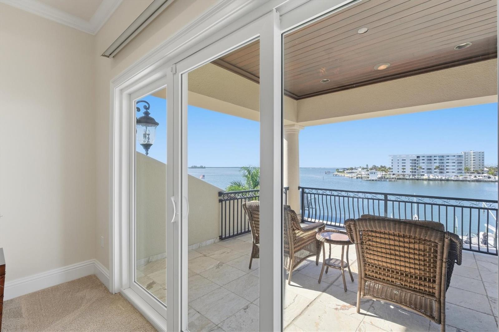 TB8458561 Property Photo