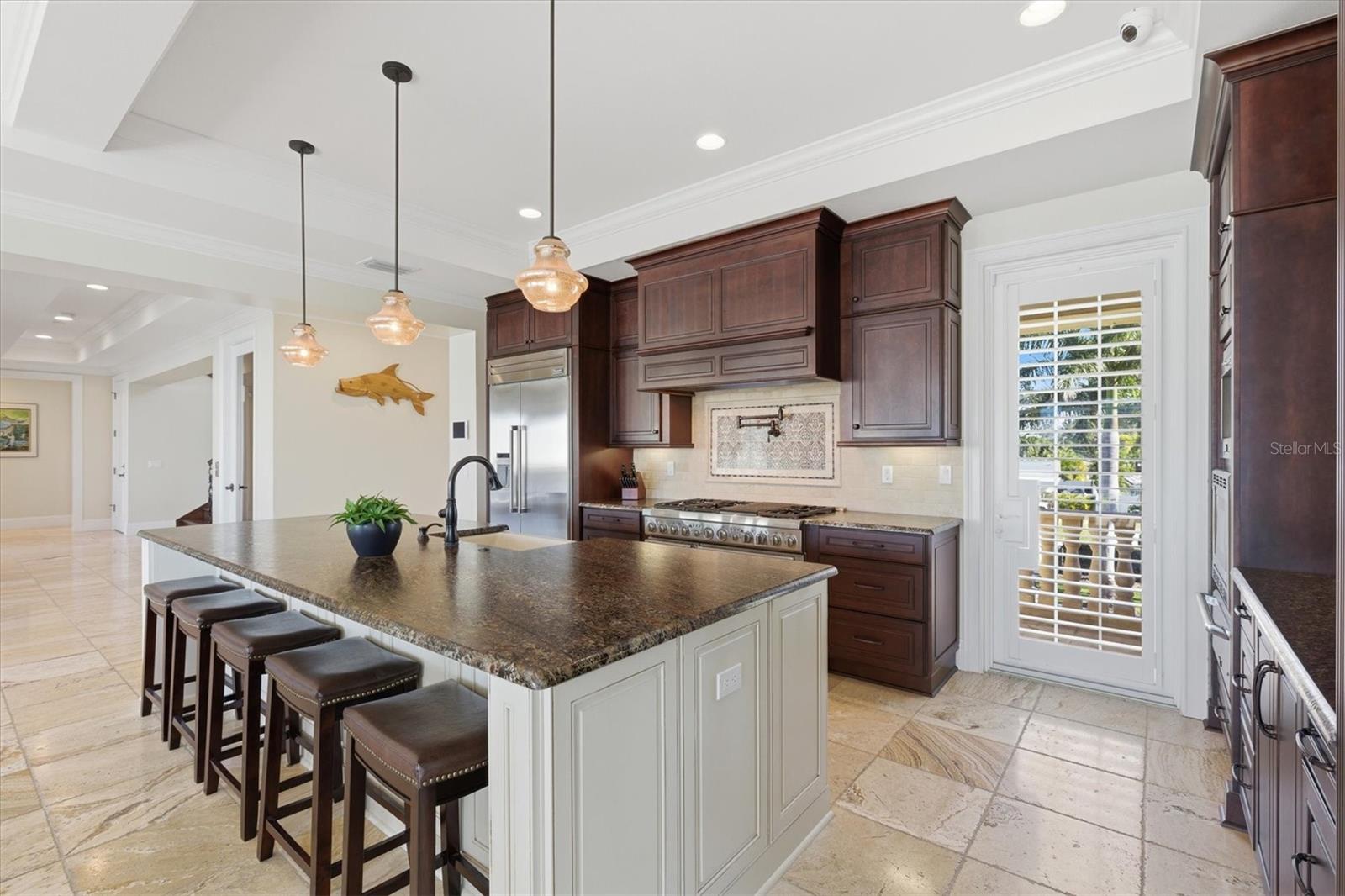 TB8458561 Property Photo