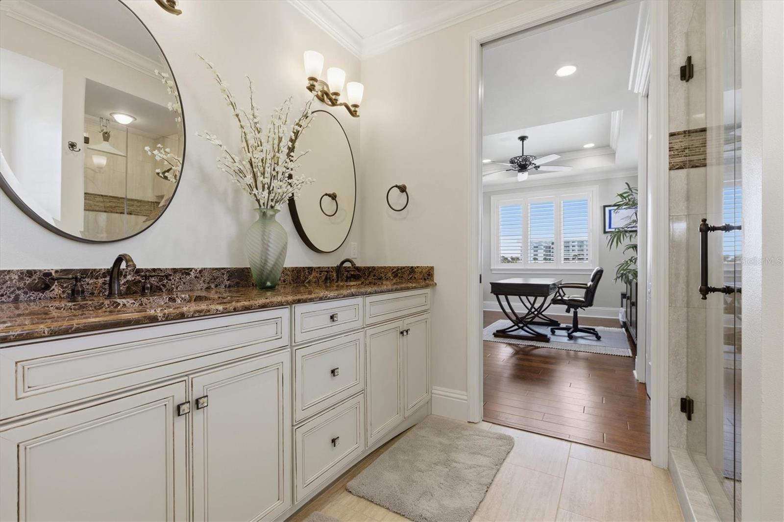 TB8458561 Property Photo