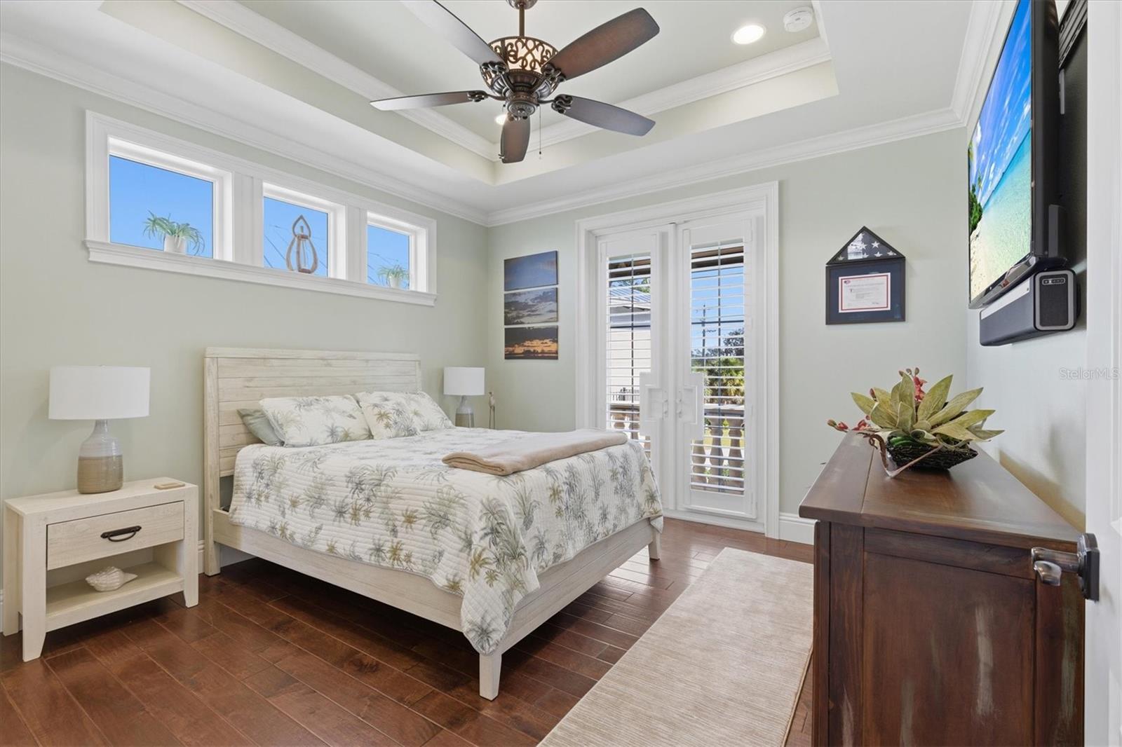 TB8458561 Property Photo