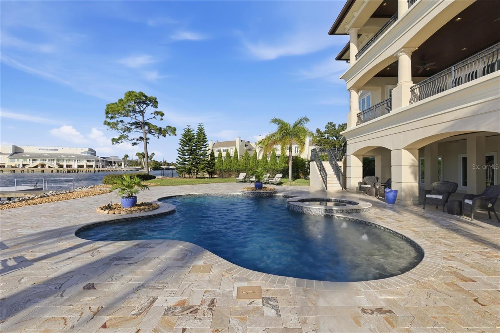 TB8458561 Property Photo