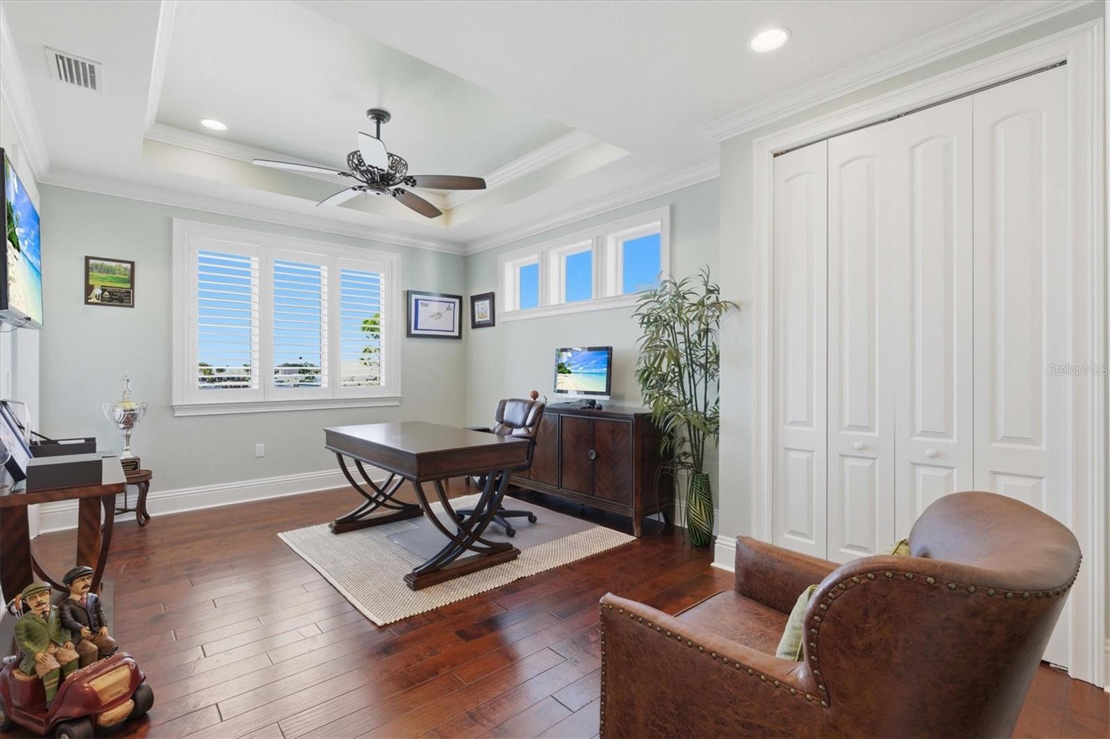 TB8458561 Property Photo