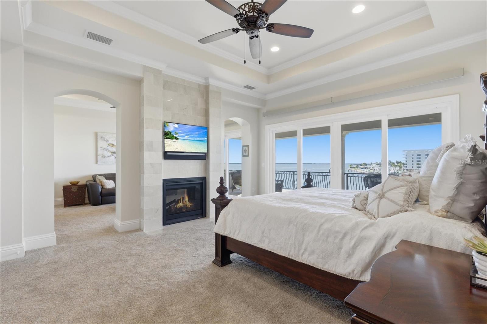 TB8458561 Property Photo