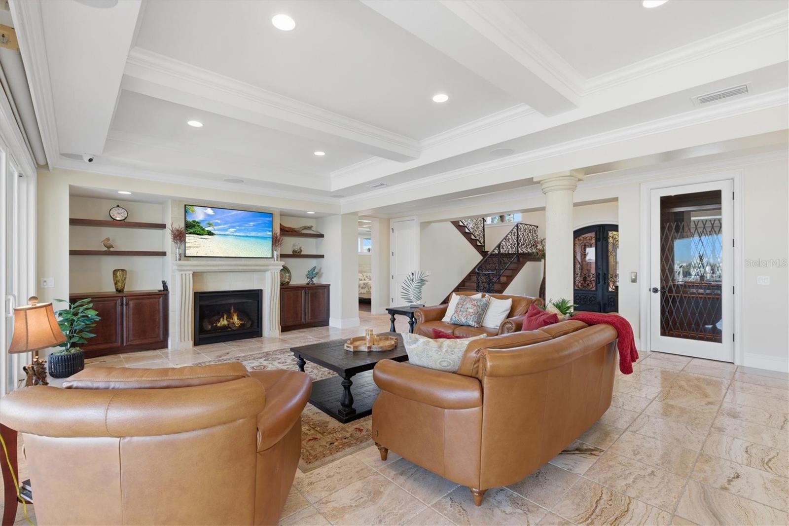 TB8458561 Property Photo