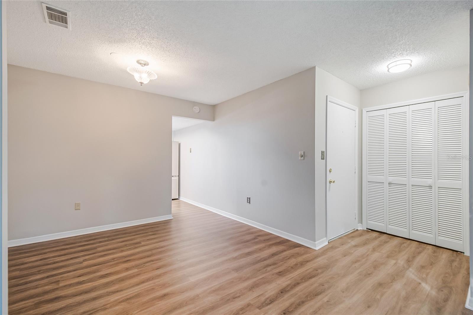 S5140606 Property Photo