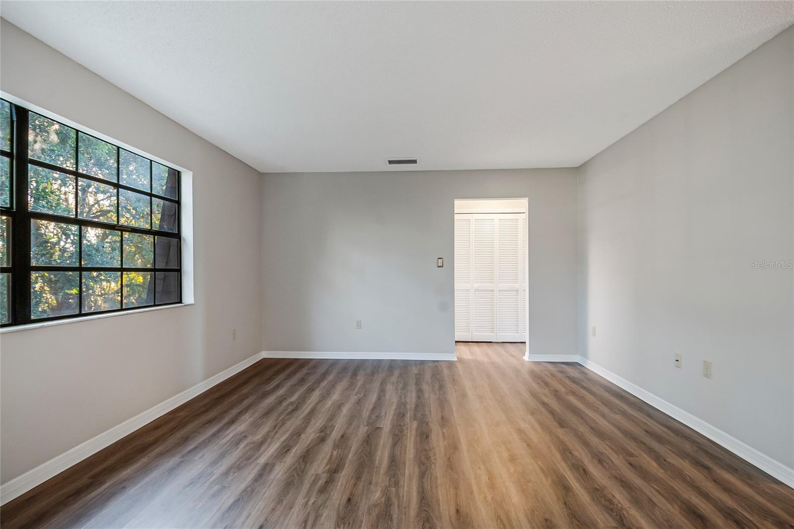 S5140606 Property Photo