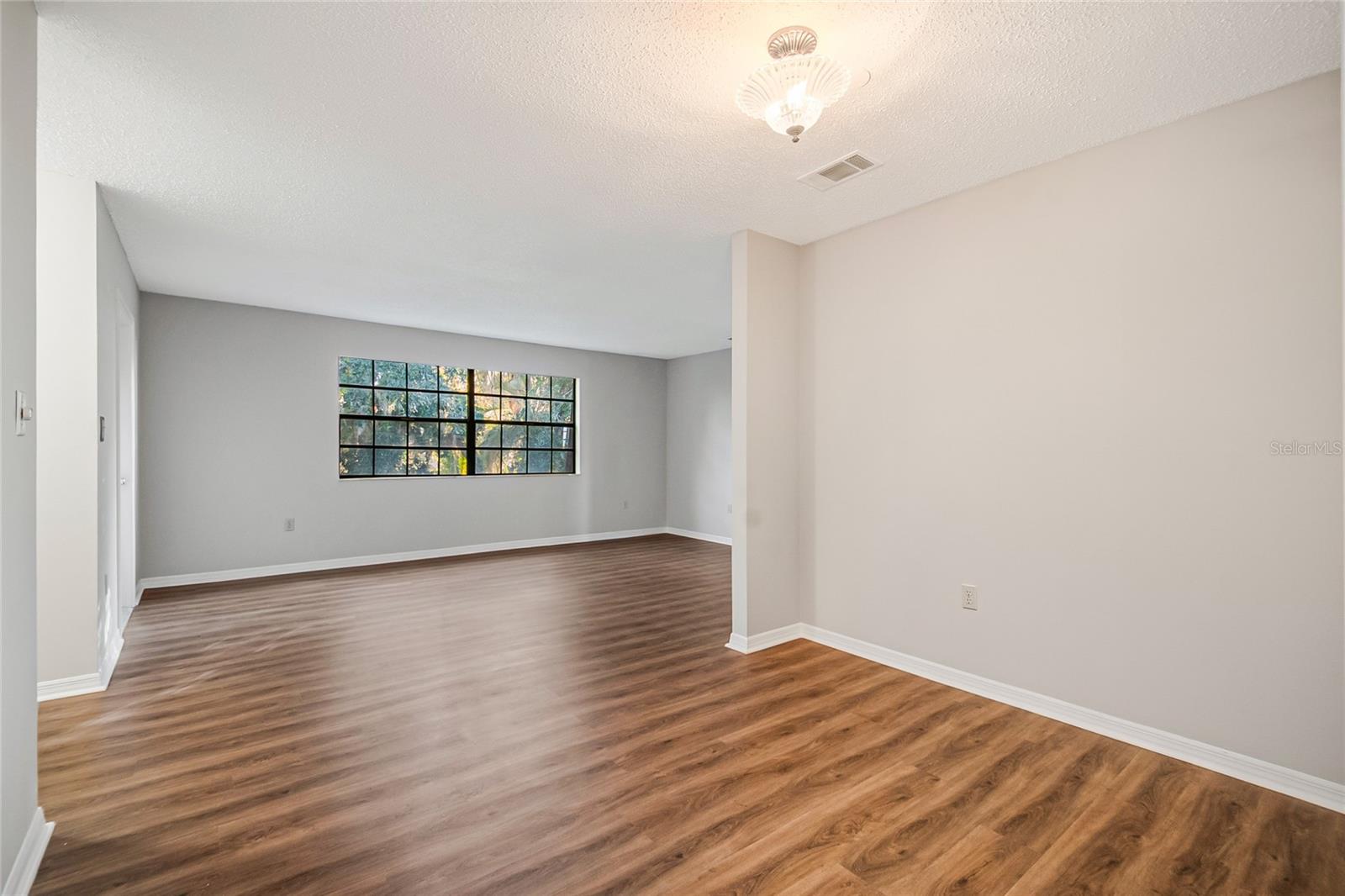 S5140606 Property Photo