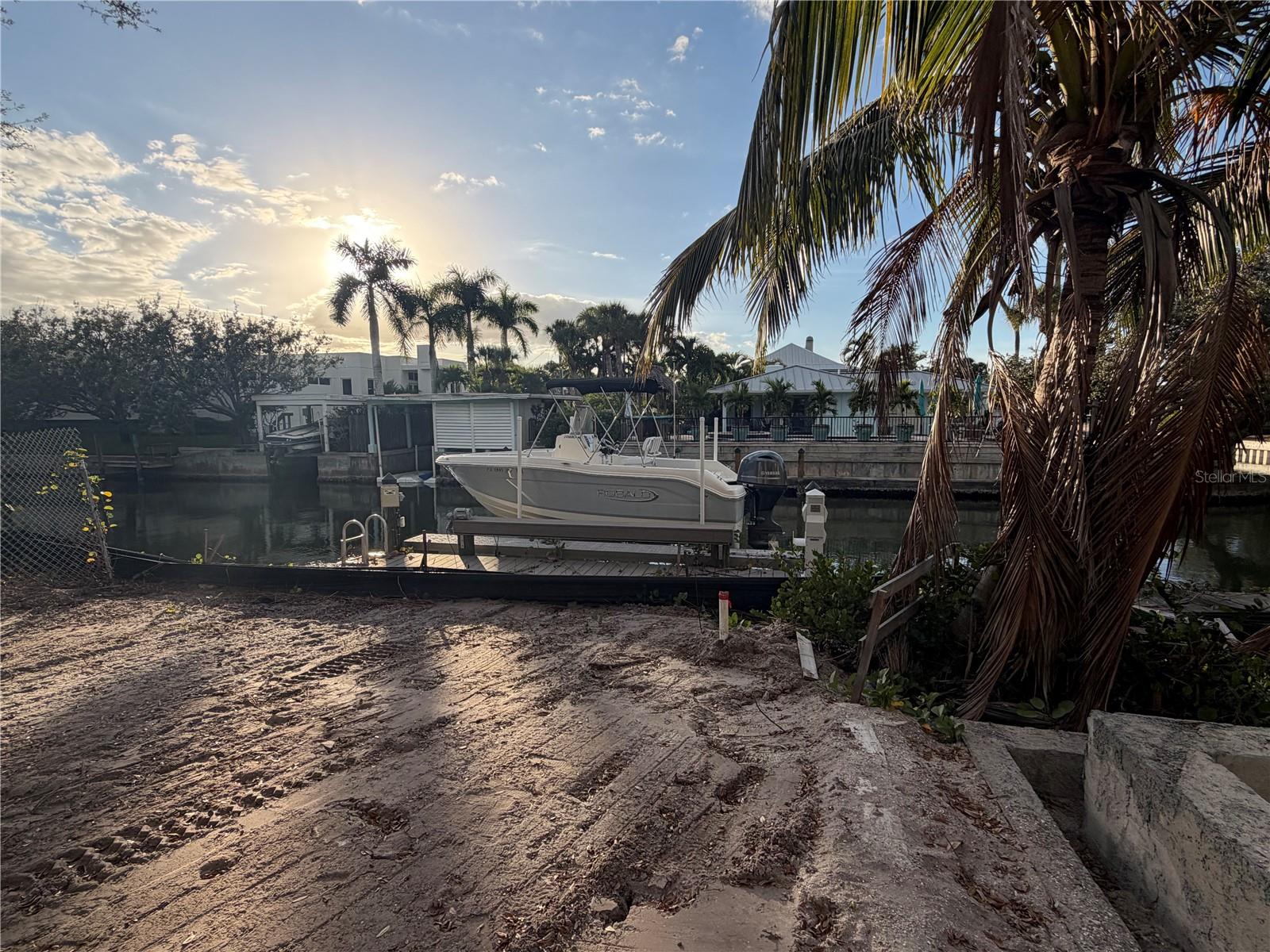 A4676102 Property Photo