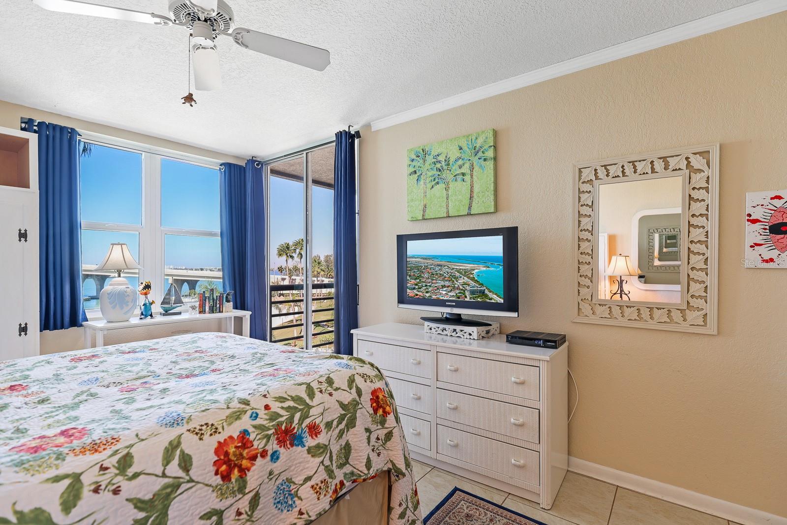 5901 BAHIA DEL MAR CIR #521, ST PETERSBURG, FL, 33715