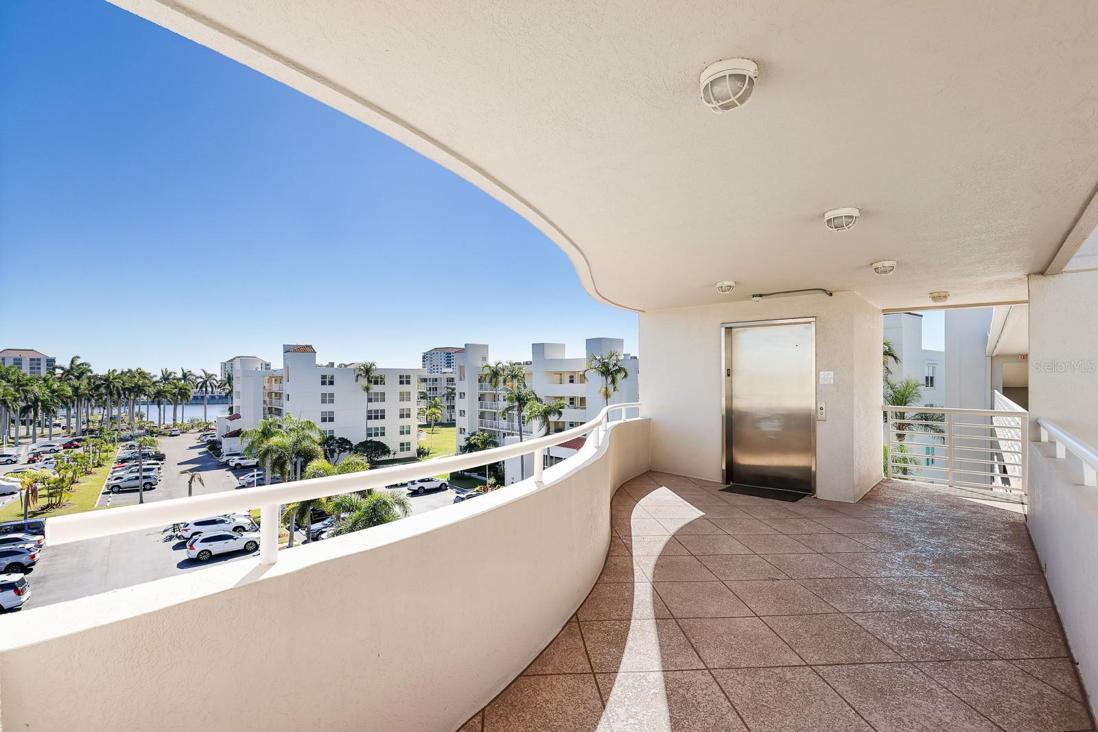 5901 BAHIA DEL MAR CIR #521, ST PETERSBURG, FL, 33715