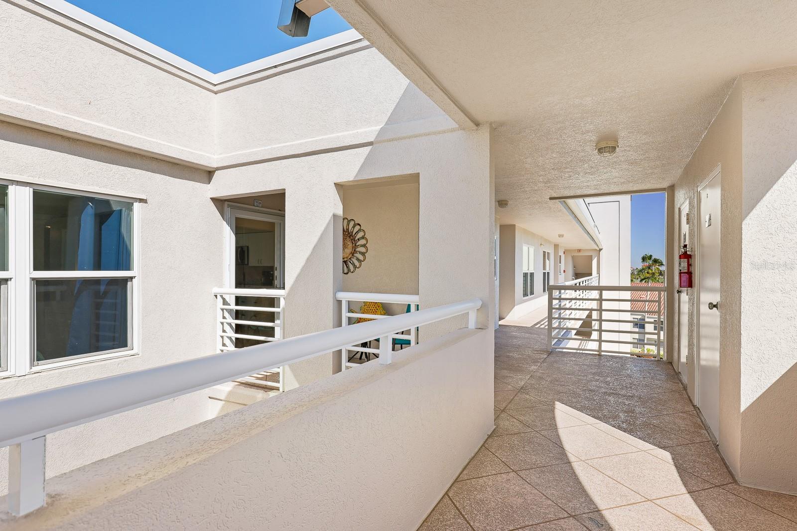 5901 BAHIA DEL MAR CIR #521, ST PETERSBURG, FL, 33715