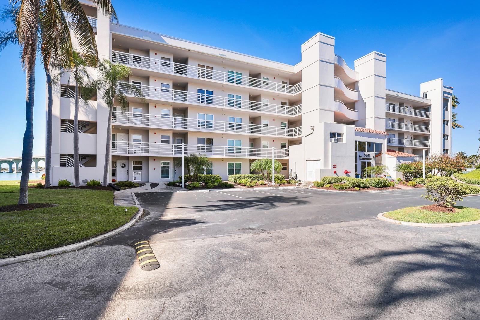 5901 BAHIA DEL MAR CIR #521, ST PETERSBURG, FL, 33715