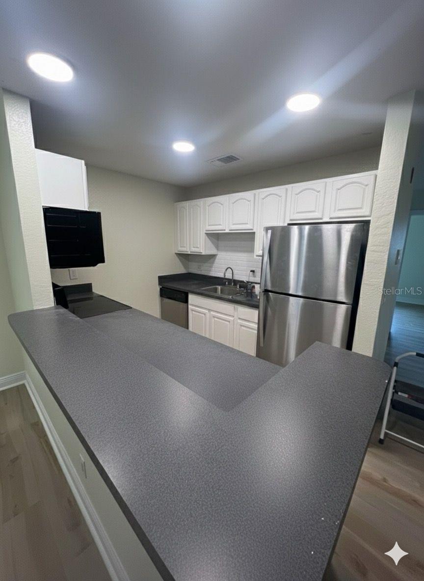 O6369235 Property Photo