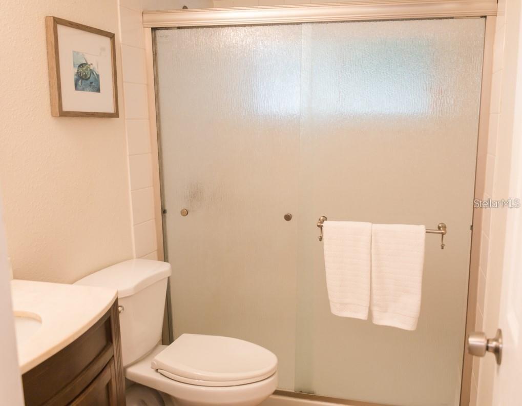 TB8458697 Property Photo