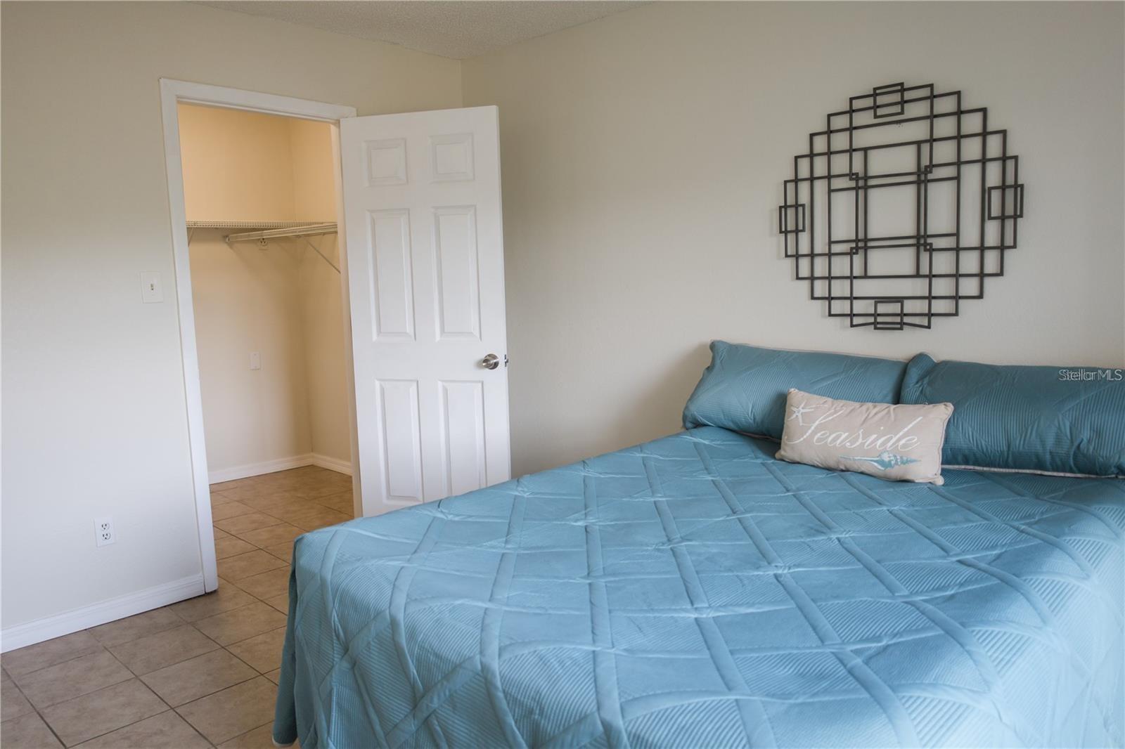 TB8458697 Property Photo