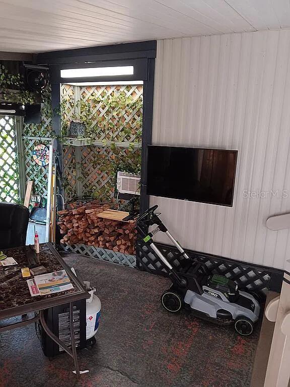 O6369289 Property Photo