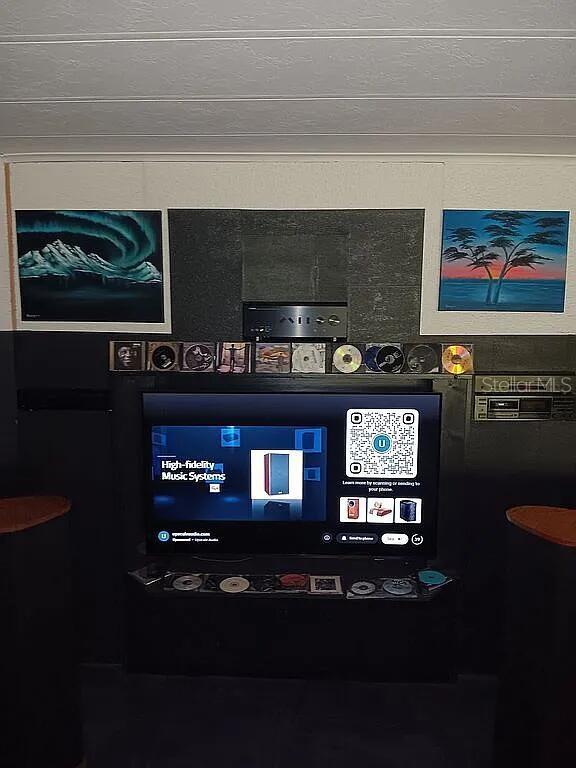 O6369289 Property Photo