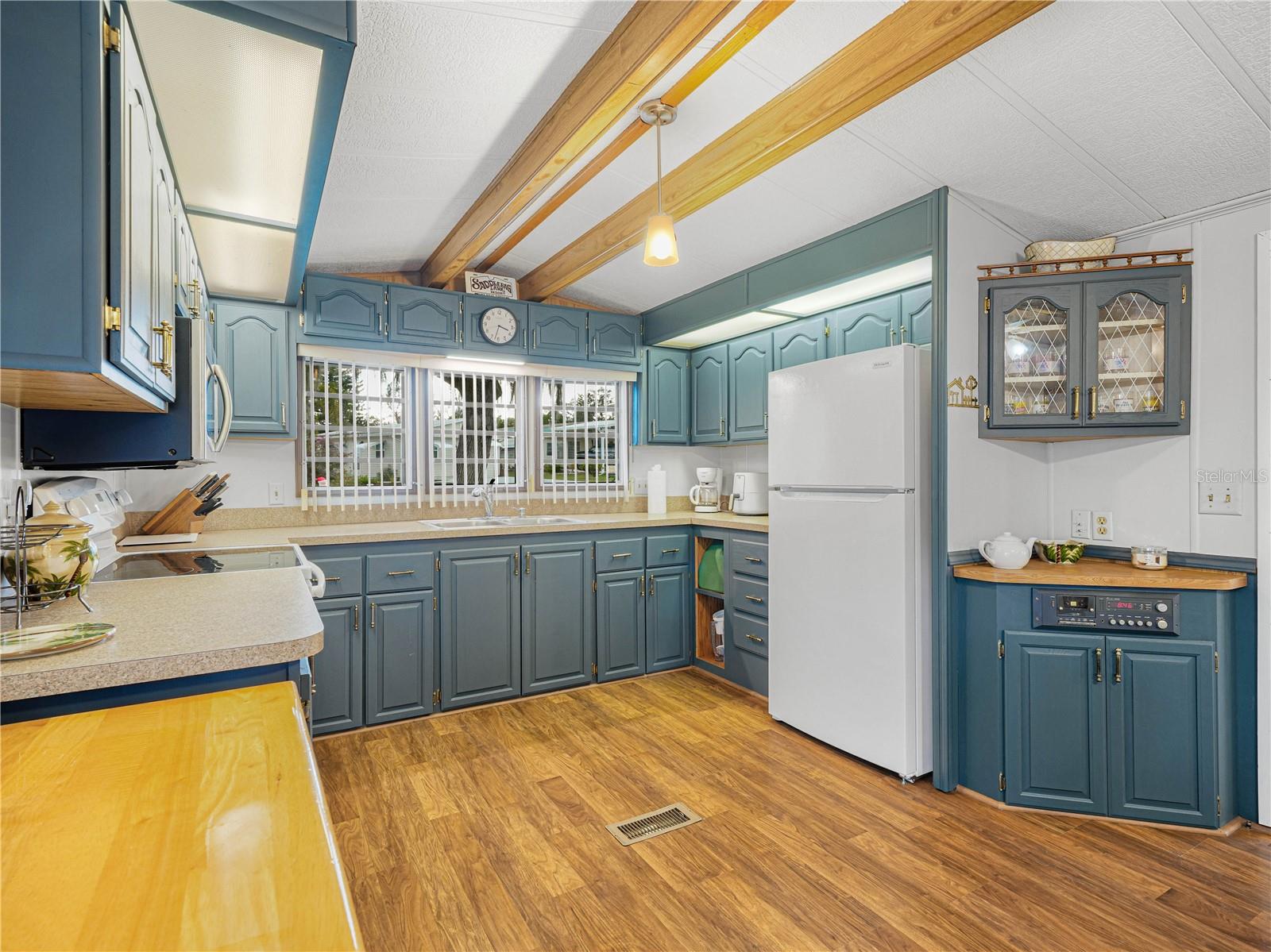 K4903181 Property Photo