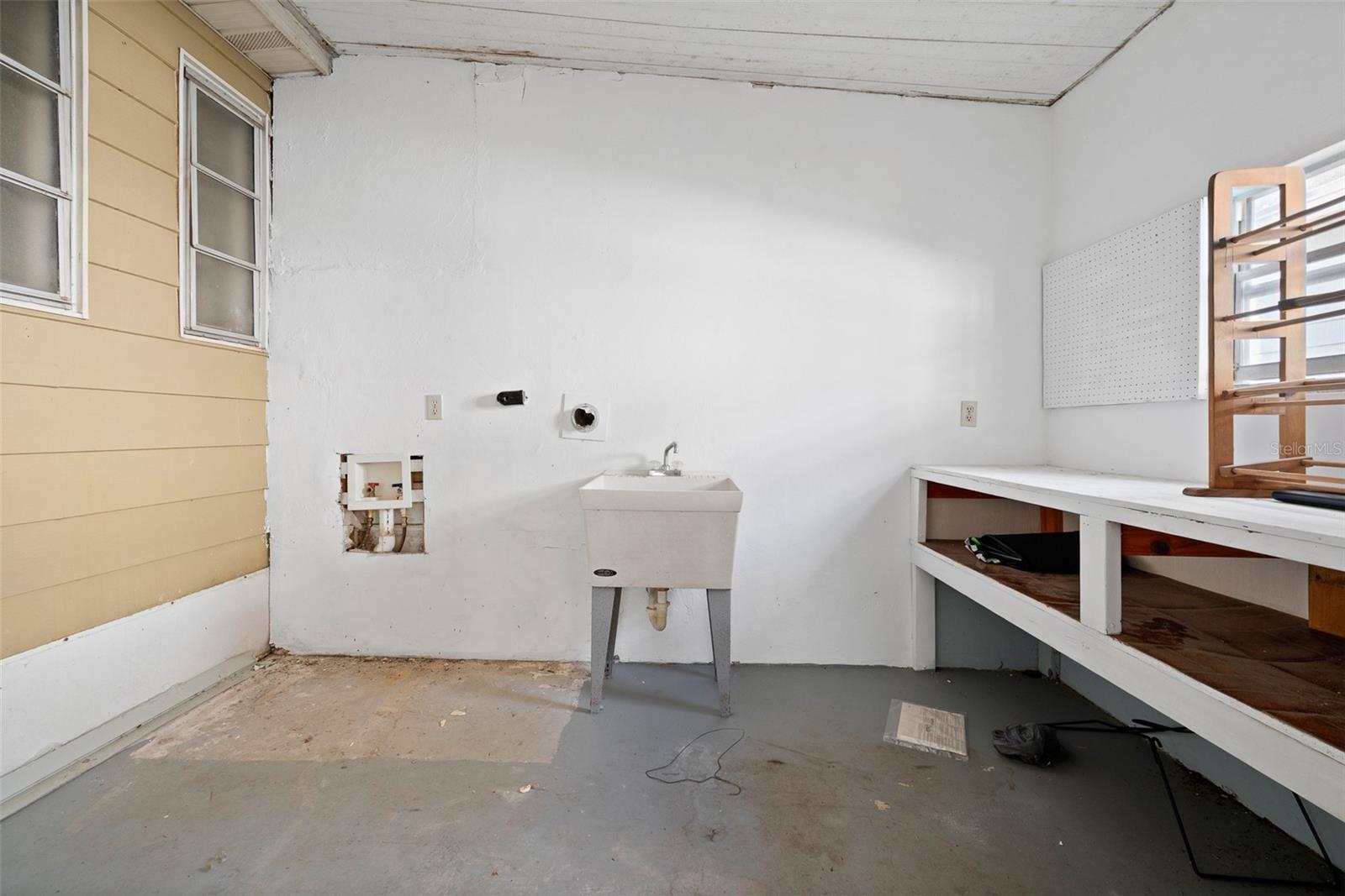 GC536194 Property Photo