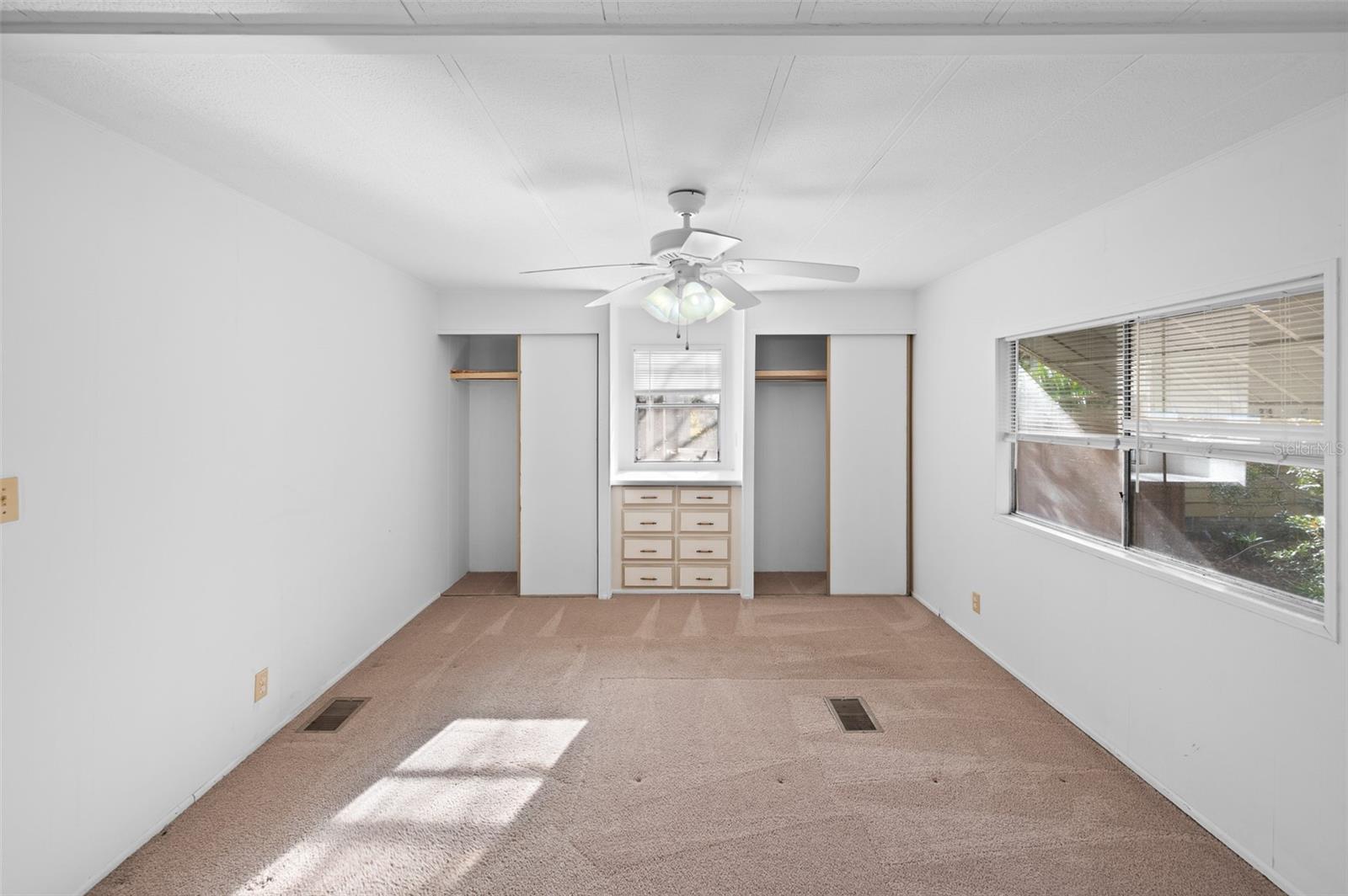 GC536194 Property Photo