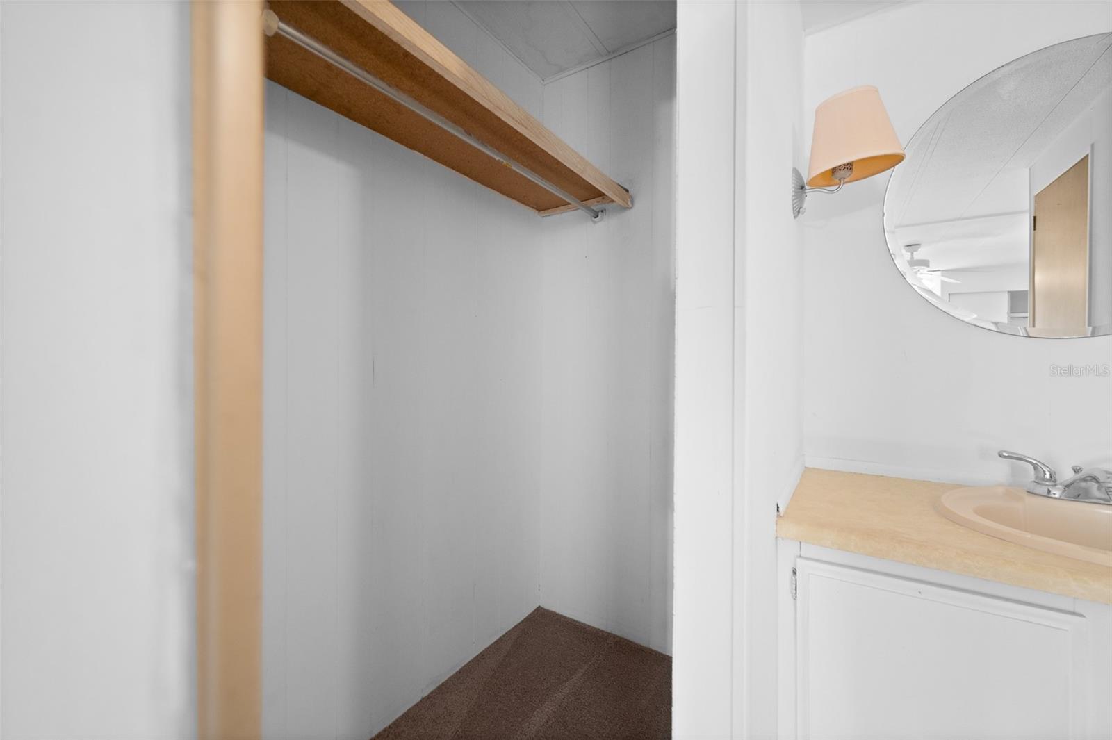 GC536194 Property Photo