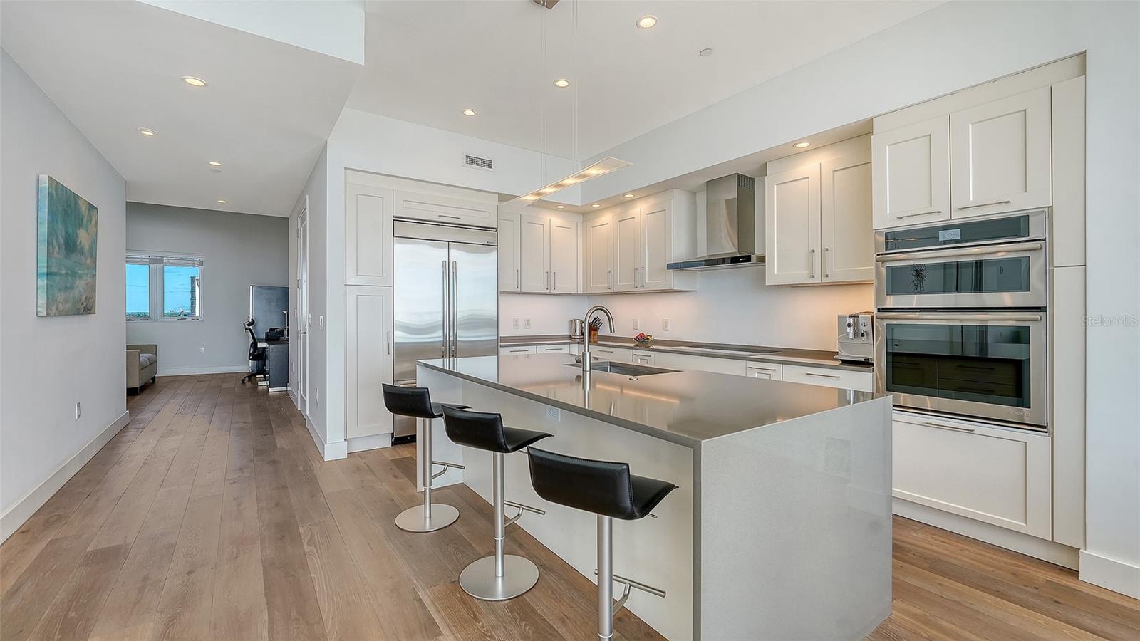 A4676211 Property Photo