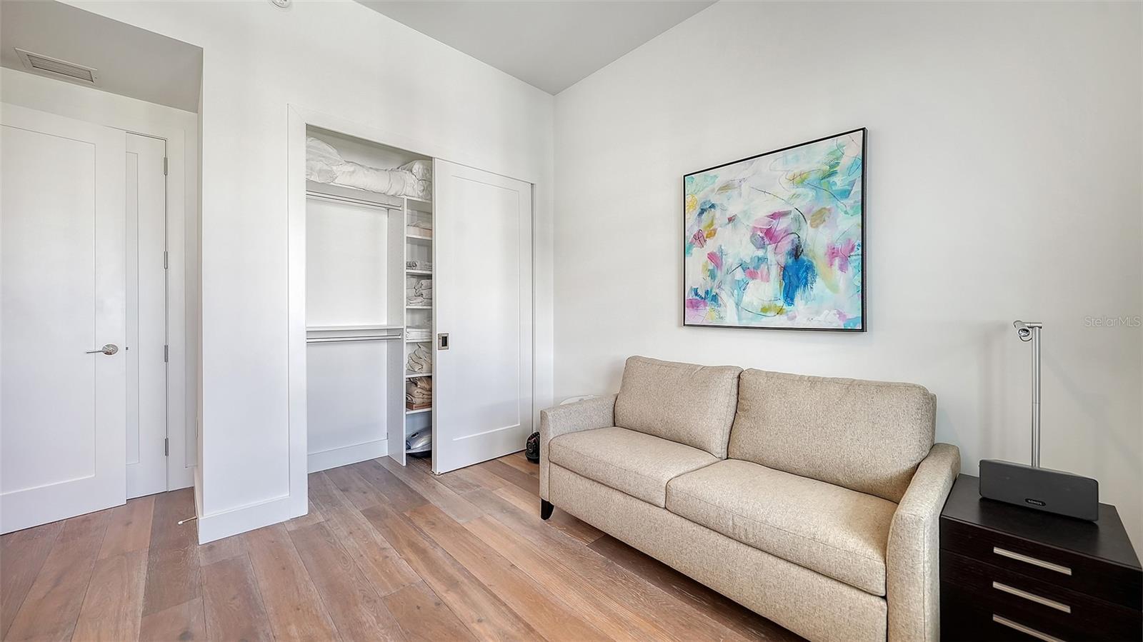 A4676211 Property Photo