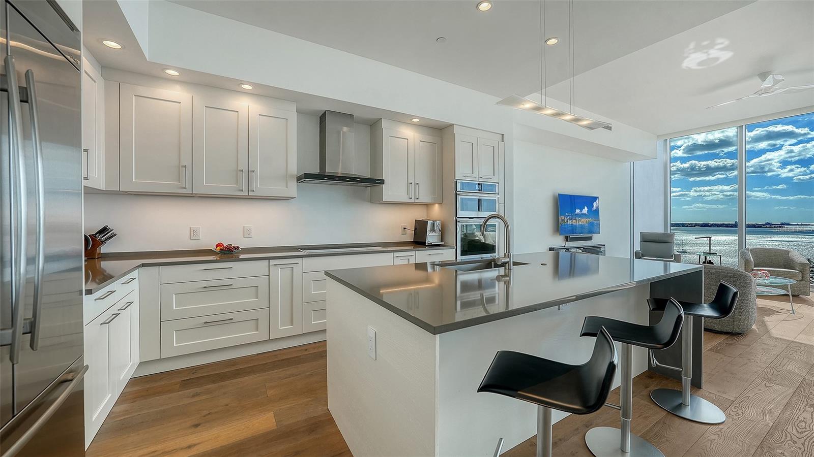 A4676211 Property Photo