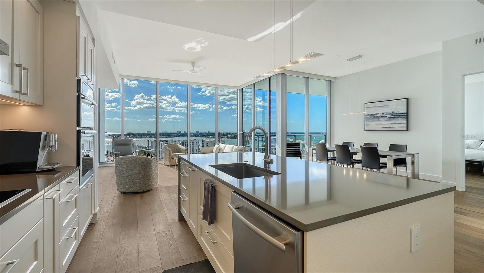 A4676211 Property Photo