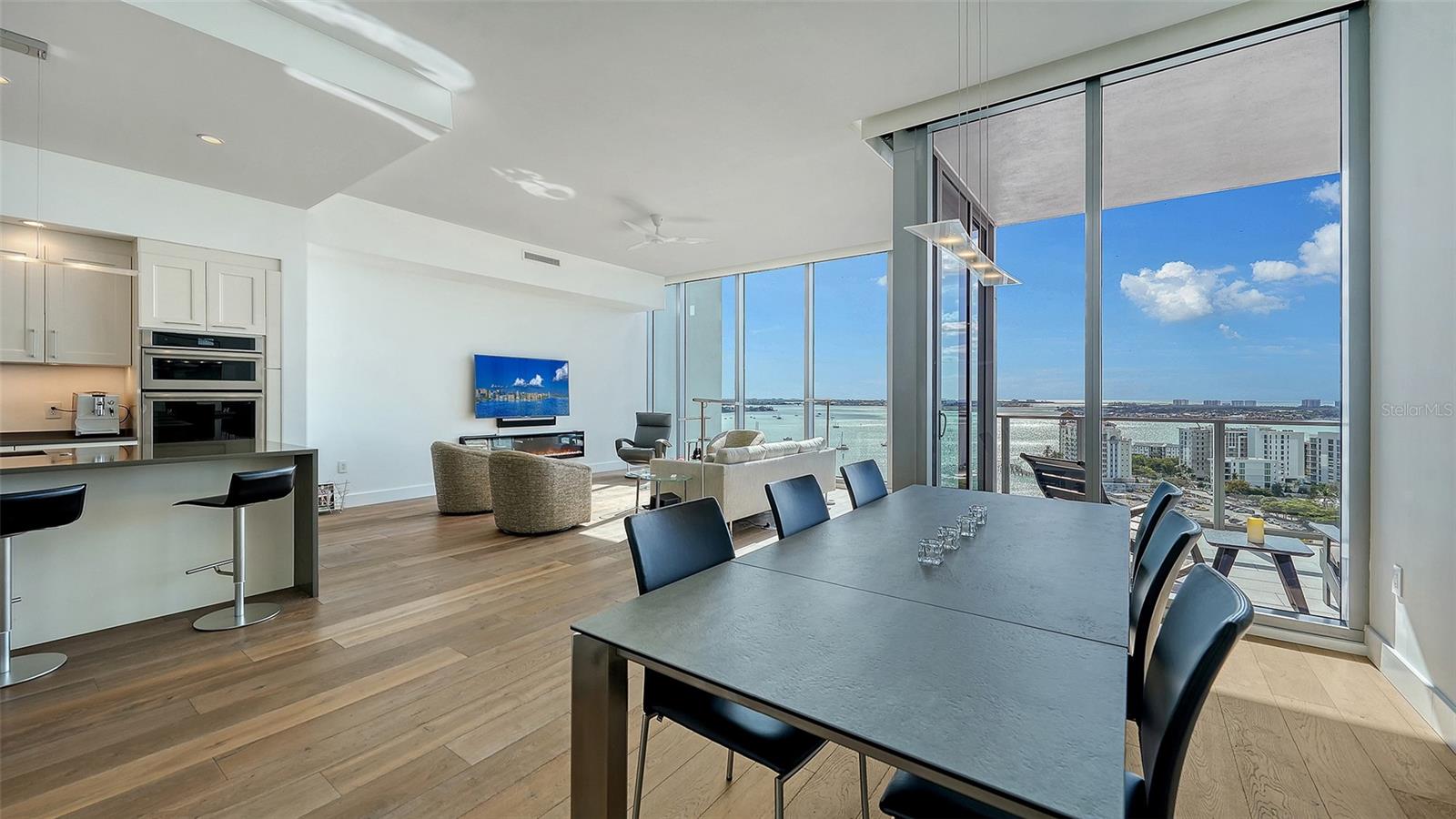 A4676211 Property Photo